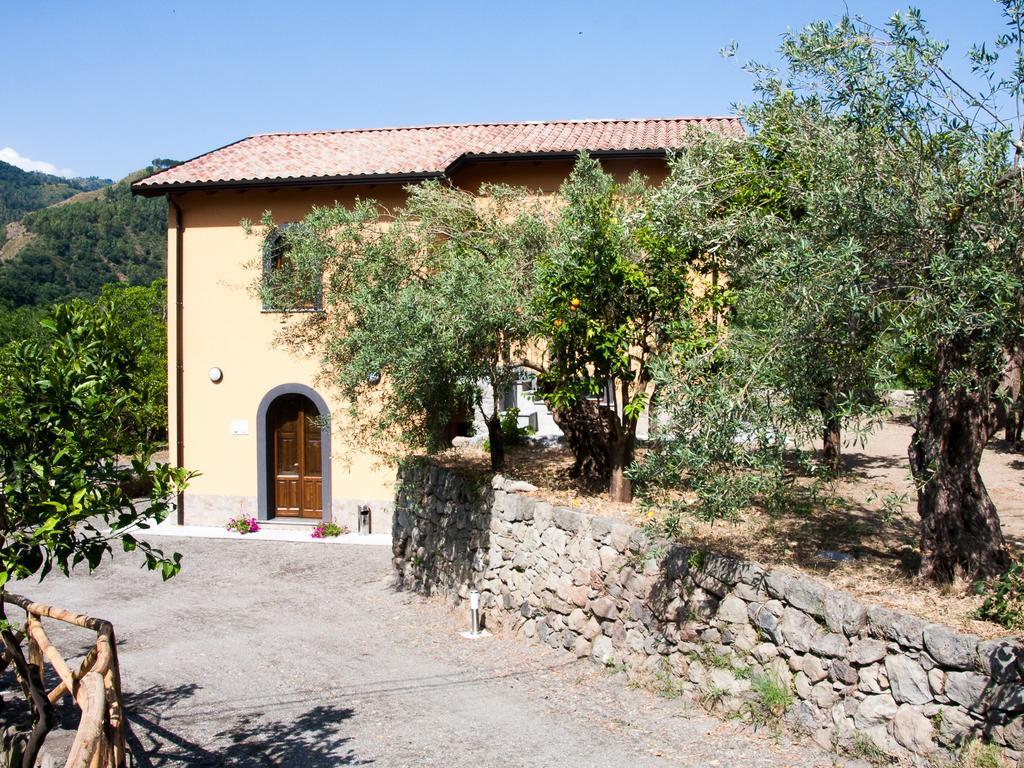 מלון Motta Camastra La Porta Delle Gole מראה חיצוני תמונה